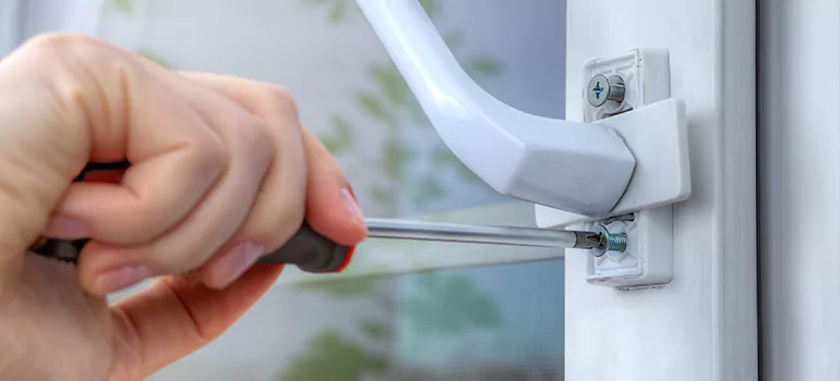 Window Crack Repair in Naples, FL